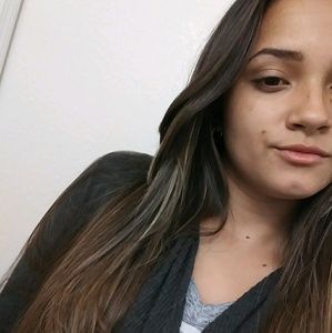 Meet your Posher, Adamaris